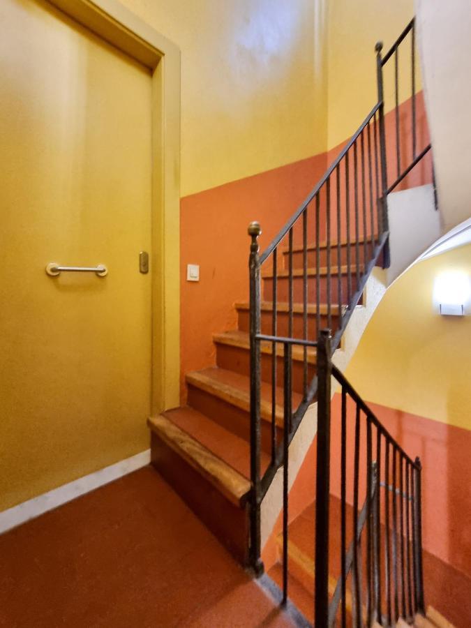 Classbedroom Gothic Ramblas Apartments Barcelona Exterior photo